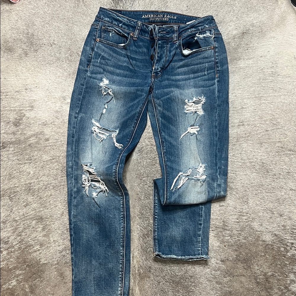 American Eagle Distressed Blue Jeans